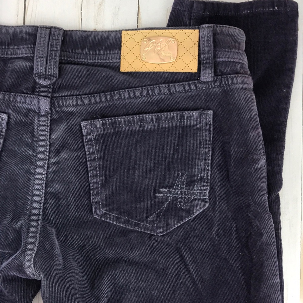 Allen Schwartz Luxury Collection zip Ankle